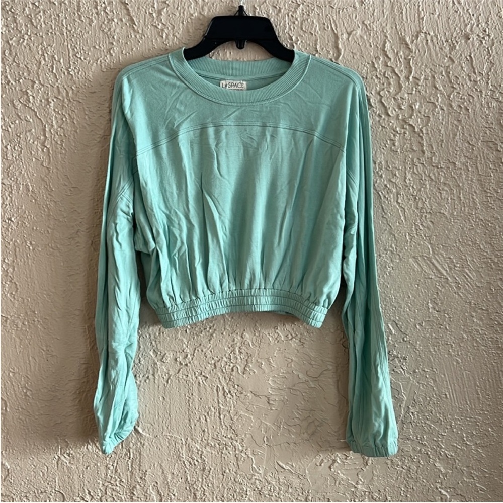 ⭐️ NWOT l*space Day Tripper Pullover Sweatshirt in Pool